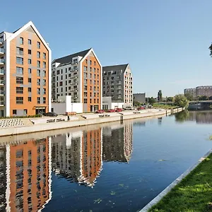 Downtown Riverside Nowa Motlawa Spa, Pool, Gym & Parking Apartment Gdansk